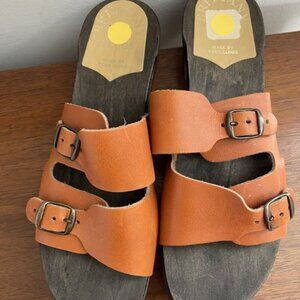 Brittany By Sven Clogs Sandals Brown Leather